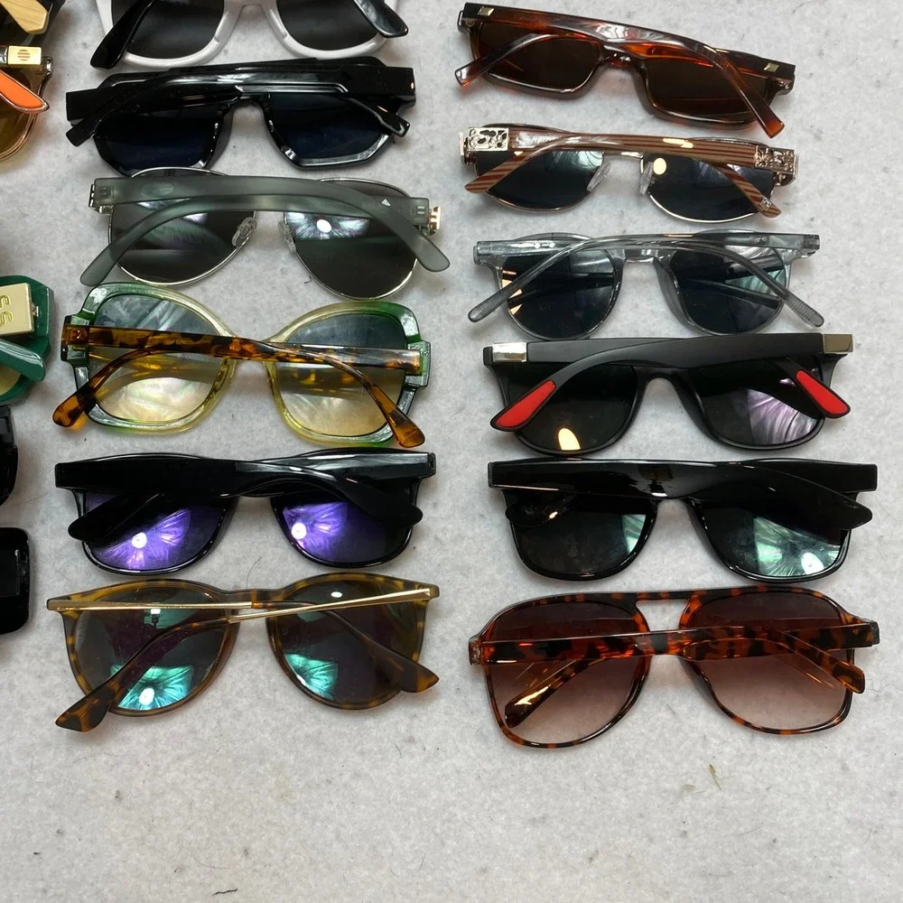 Lot Of 20 Unbranded Sunglasses Unisex OS Multicolor Mixed Style Pairs Bundle